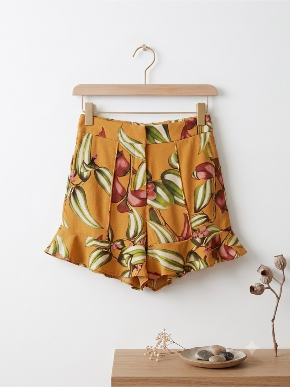 PatBO Zebrina Floral Print Ruffle Hem High Waist Shorts Yellow Orange 4 NWT
